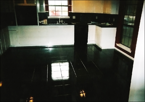  Black Kitchen Tile