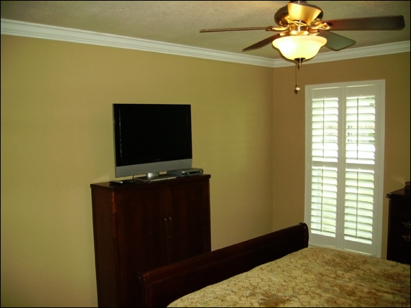  Custom Crown Molding and Paint